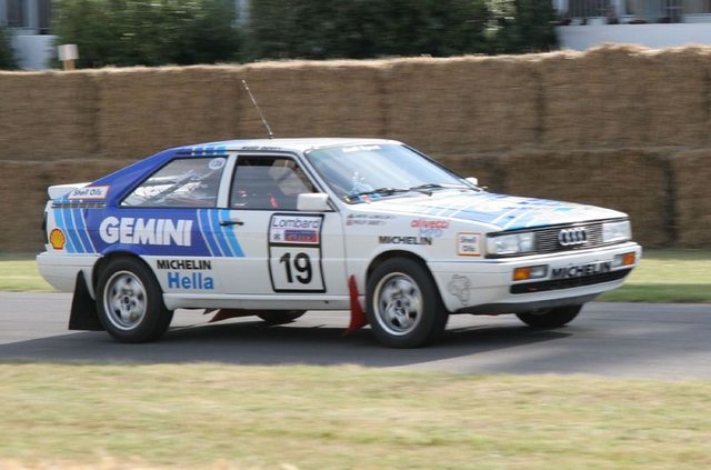 800px-2006FOS_1987Audi200Quattro.jpg